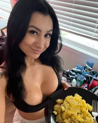 Wasian GF Sonia โค๏ธ Weekly Onlyfans LIVES โค๏ธ OnlyFans profile