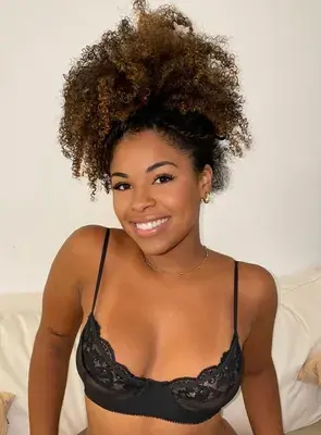 Paola🖤Ebony queen👑 OnlyFans profile