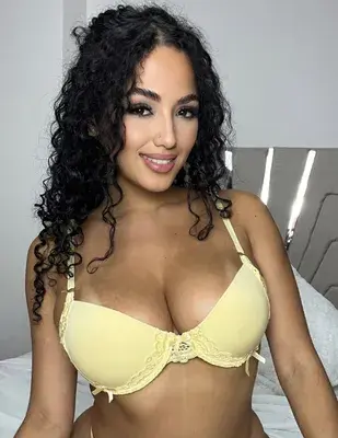 FrancescaItalianSpark๐ฅ OnlyFans profile