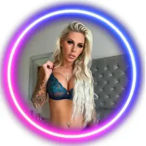 HOT WIFEY 💕 (#1 RATED MILF) OnlyFans profile