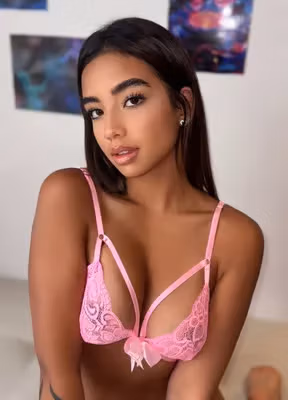 laura💗nyc colombian OnlyFans profile