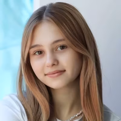 Small ๐ผ Liora ๐โโฌ OnlyFans profile