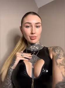 Roxy 👑 SWEET DOMINATION 🟢 NEW OnlyFans profile